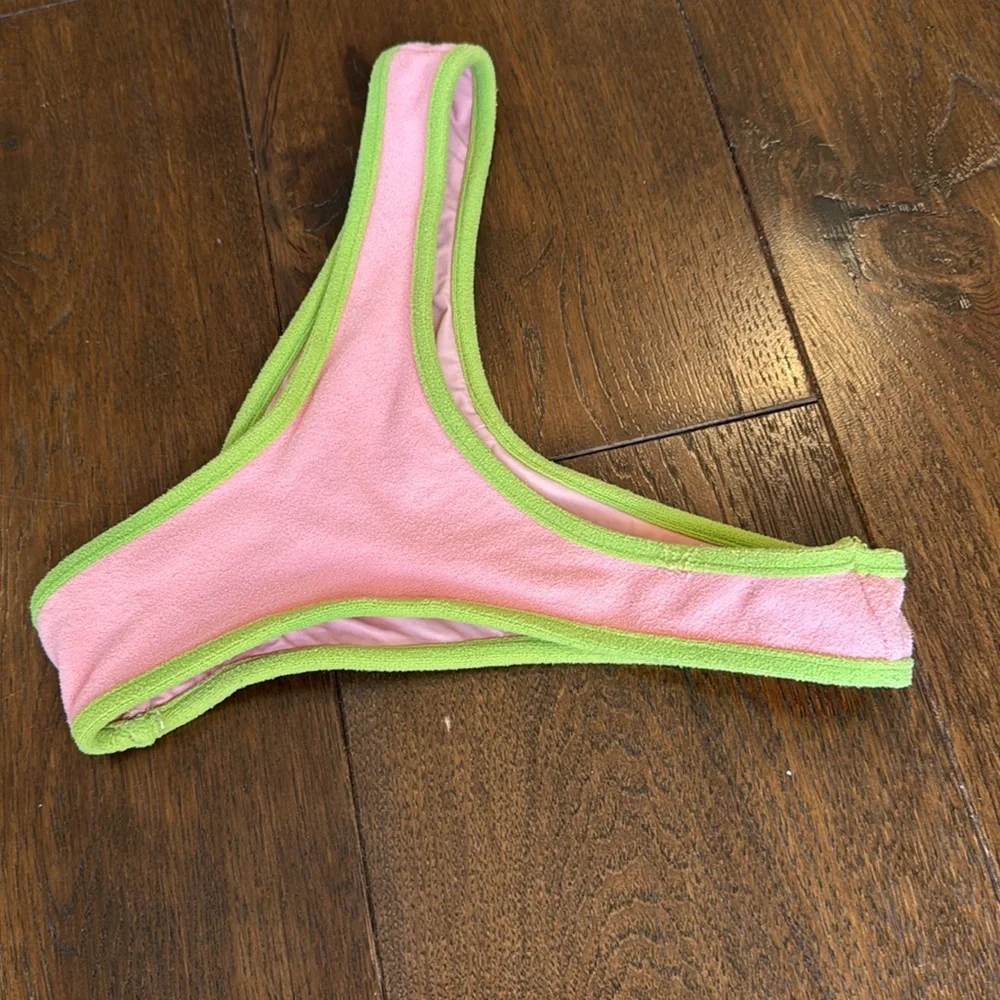Frankie's Bikinis - Halter Top & Sawyer Terry Cheeky Bikini Bottom - Size: Large
